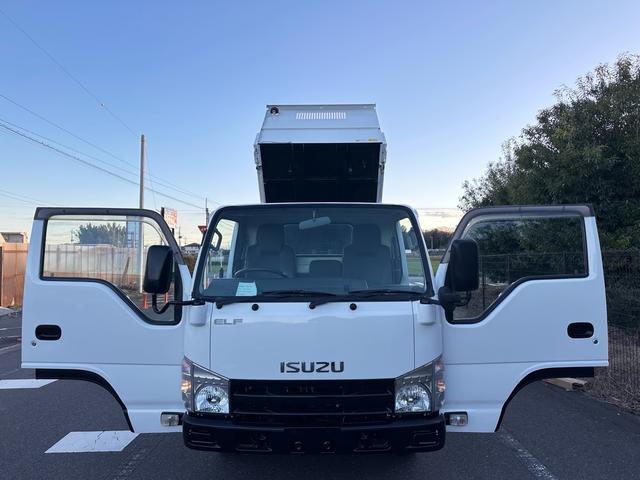 エルフトラック 　いすゞ　平成２４年式　２ｔ低床ダンプ　ＥＴＣ付き　ＭＴ５速　パワステ　パワーウィンドウ　ＡＢＳ　エアコン（10枚目）