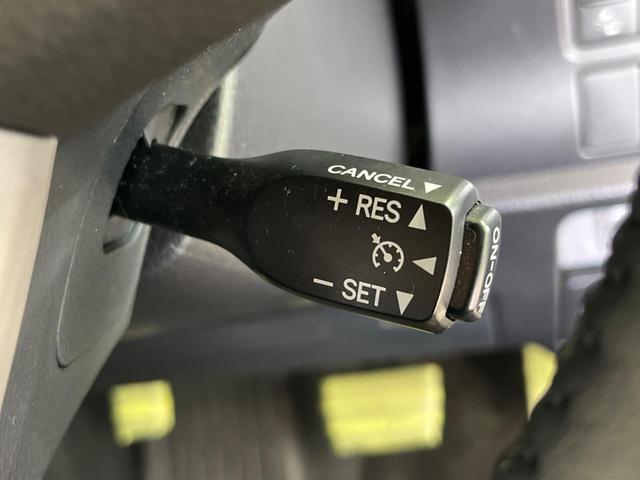 Si ダブルバイビー 禁煙車 後期型 TRDエアロ 純正10型ナビ セーフティセンス 両側電動スライドドア フルセグTV バックカメラ Bluetooth接続 7人乗り ハーフレザーシート LEDヘッド リアオートエアコン(8枚目)