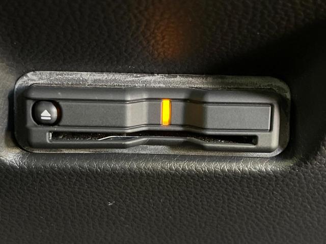 ホーム　純正ナビ　禁煙車　ホンダセンシング　アダプティブクルーズ　オートライト　ＬＥＤヘッドライト　バックカメラ　ハーフレザーシート　オートエアコン　スマートキー　プッシュスタート　ビルトインＥＴＣ(8枚目)