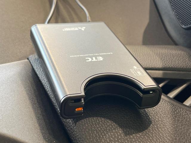 Ｚ　禁煙車　セーフティーセンス　レーダークルーズコントロール　８型ディスプレイオーディオ　全周囲カメラ　Ｂｌｕｅｔｏｏｔｈ再生　フルセグＴＶ　ＥＴＣ　シートヒーター　パワーシート　ＬＥＤヘッドライト(7枚目)