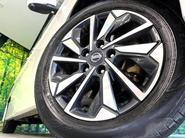 セレナ ハイウェイスターＶ　両側電動スライドドア　プロパイロット　衝突軽減装置　純正１０型ナビ　全周囲カメラ　ＥＴＣ　Ｂｌｕｅｔｏｏｔｈ接続　フルセグＴＶ　ＬＥＤヘッド　ＬＥＤフォグ　スマートキー　革巻きステアリング（15枚目）