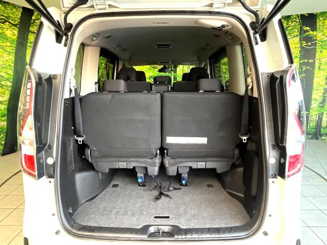 セレナ ハイウェイスターＶ　両側電動スライドドア　プロパイロット　衝突軽減装置　純正１０型ナビ　全周囲カメラ　ＥＴＣ　Ｂｌｕｅｔｏｏｔｈ接続　フルセグＴＶ　ＬＥＤヘッド　ＬＥＤフォグ　スマートキー　革巻きステアリング（41枚目）