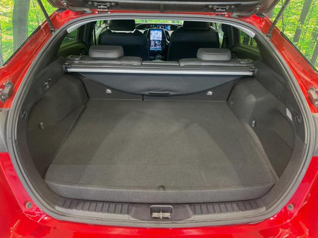 プリウスＰＨＶ Ａユーティリティプラス　メーカーナビ　禁煙車　ＪＢＬプレミアムサウンド　レーダークルーズ　オートエアコン　オートライト　ＬＥＤヘッドライト　クリアランスソナー　フルセグＴＶ　ｂｌｕｅｔｏｏｔｈ　ＥＴＣ　スマートキー（10枚目）