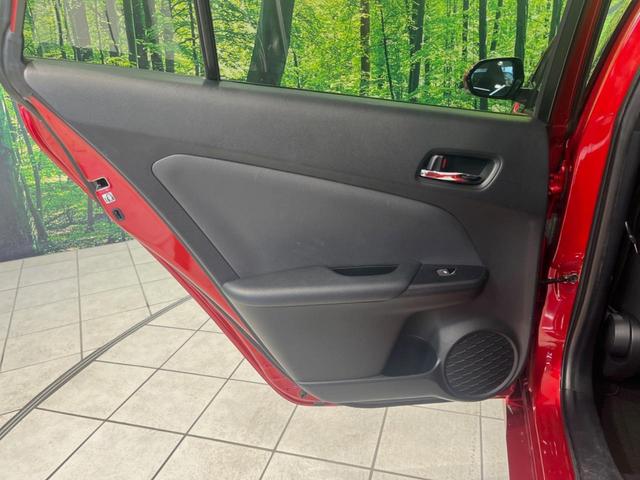 プリウスＰＨＶ Ａユーティリティプラス　メーカーナビ　禁煙車　ＪＢＬプレミアムサウンド　レーダークルーズ　オートエアコン　オートライト　ＬＥＤヘッドライト　クリアランスソナー　フルセグＴＶ　ｂｌｕｅｔｏｏｔｈ　ＥＴＣ　スマートキー（40枚目）