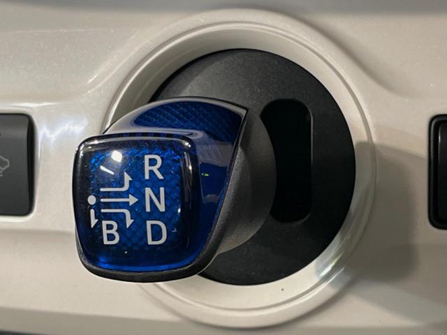 プリウス Ｓ　モデリスタエアロ　純正ＳＤナビ　バックカメラ　禁煙車　スマートキー　ＬＥＤヘッド　ビルトインＥＴＣ　オートライト　オートエアコン　純正１５インチアルミ　Ｂｌｕｅｔｏｏｔｈ　ＣＤ／ＤＶＤ再生　フルセグ（21枚目）