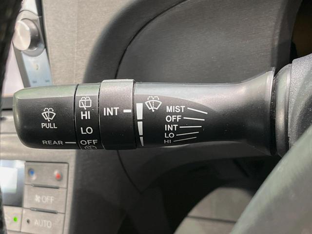 プリウス Ｓ　純正ＳＤナビ　バックカメラ　禁煙車　スマートキー　ＨＩＤヘッド　ビルトインＥＴＣ　オートライト　オートエアコン　純正１５インチアルミ　ＣＤ　ＤＶＤ再生　地デジ（35枚目）