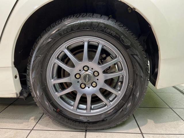 プリウス Ｓ　純正ＳＤナビ　バックカメラ　禁煙車　スマートキー　ＨＩＤヘッド　ビルトインＥＴＣ　オートライト　オートエアコン　純正１５インチアルミ　ＣＤ　ＤＶＤ再生　地デジ（56枚目）