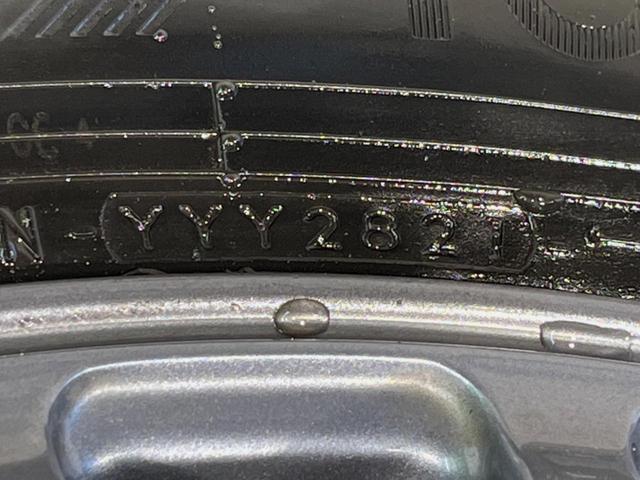 プリウス Ｓ　純正ＳＤナビ　バックカメラ　禁煙車　スマートキー　ＨＩＤヘッド　ビルトインＥＴＣ　オートライト　オートエアコン　純正１５インチアルミ　ＣＤ　ＤＶＤ再生　地デジ（57枚目）