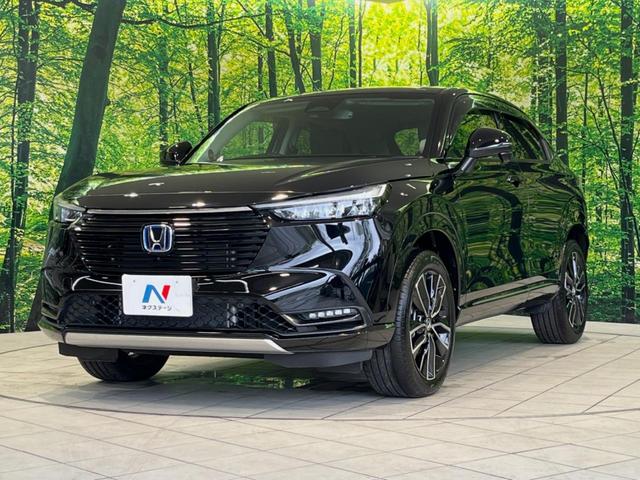 ヴェゼル ｅ：ＨＥＶ　Ｚ　メーカー９型ナビ　全周囲カメラ　衝突軽減装置　レーダークルーズ　禁煙車　電動リアゲート　ハーフレザーシート　コーナーセンサー　スマートキー　ＬＥＤヘッド　ＥＴＣ２．０　オートハイビーム　オートライト（16枚目）