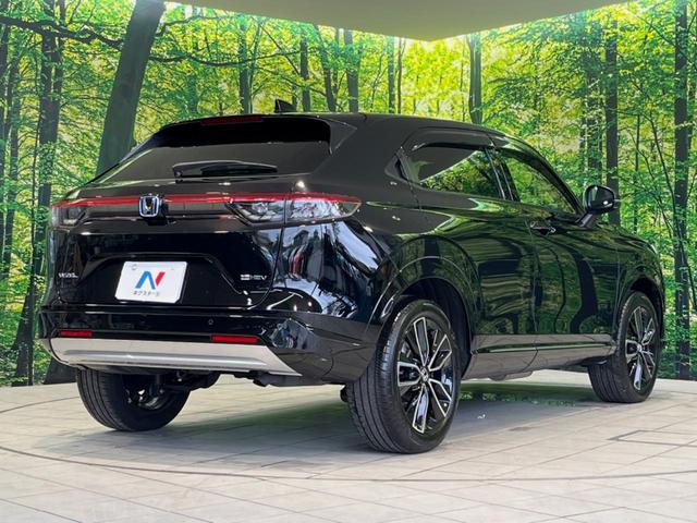 ヴェゼル ｅ：ＨＥＶ　Ｚ　メーカー９型ナビ　全周囲カメラ　衝突軽減装置　レーダークルーズ　禁煙車　電動リアゲート　ハーフレザーシート　コーナーセンサー　スマートキー　ＬＥＤヘッド　ＥＴＣ２．０　オートハイビーム　オートライト（17枚目）