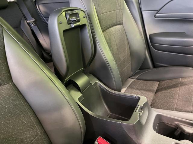 ヴェゼル ｅ：ＨＥＶ　Ｚ　メーカー９型ナビ　全周囲カメラ　衝突軽減装置　レーダークルーズ　禁煙車　電動リアゲート　ハーフレザーシート　コーナーセンサー　スマートキー　ＬＥＤヘッド　ＥＴＣ２．０　オートハイビーム　オートライト（46枚目）