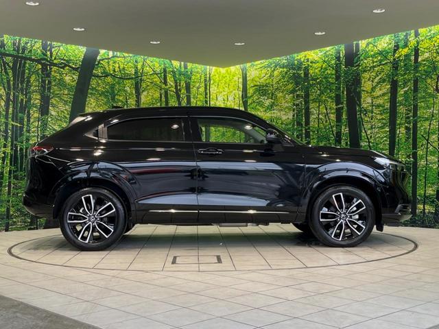 ヴェゼル ｅ：ＨＥＶ　Ｚ　メーカー９型ナビ　全周囲カメラ　衝突軽減装置　レーダークルーズ　禁煙車　電動リアゲート　ハーフレザーシート　コーナーセンサー　スマートキー　ＬＥＤヘッド　ＥＴＣ２．０　オートハイビーム　オートライト（50枚目）