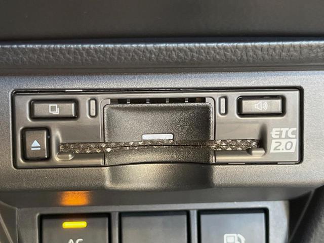 プリウス X 8型ディスプレイオーディオ バックカメラ 衝突被害軽減装置 レーダークルーズ 禁煙車 ドラレコ コーナーセンサー スマートキー LEDヘッド ETC2.0 車線逸脱警報 オートライト オートエアコン(6枚目)