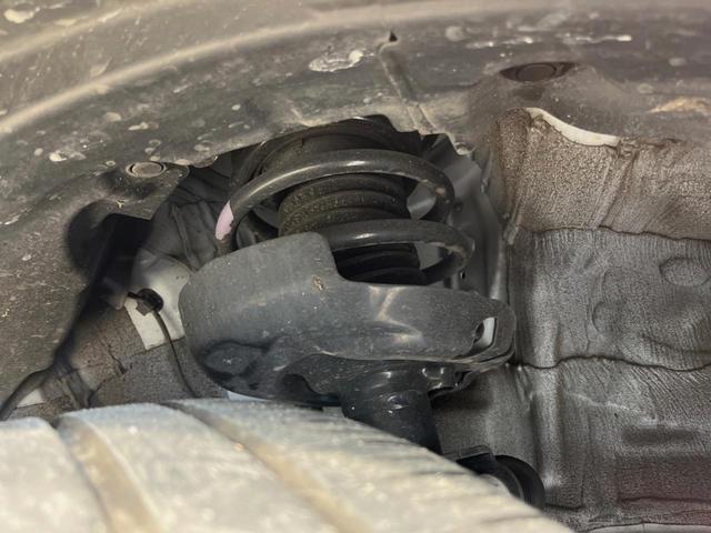 プリウス X 8型ディスプレイオーディオ バックカメラ 衝突被害軽減装置 レーダークルーズ 禁煙車 ドラレコ コーナーセンサー スマートキー LEDヘッド ETC2.0 車線逸脱警報 オートライト オートエアコン(19枚目)