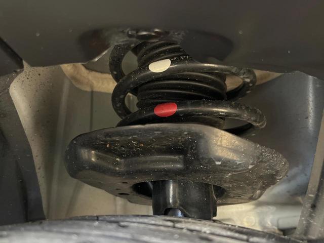 オーラ ニスモ メーカー9型ナビ 全周囲カメラ 衝突被害軽減装置 レーダークルーズ 禁煙車 ハーフレザーシート コーナーセンサー スマートキー LEDヘッド ETC2.0 オートハイビーム 車線逸脱警報(20枚目)