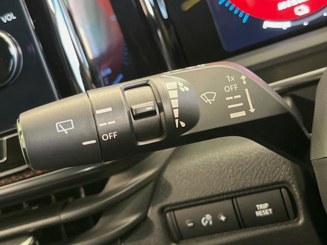 オーラ ニスモ メーカー9型ナビ 全周囲カメラ 衝突被害軽減装置 レーダークルーズ 禁煙車 ハーフレザーシート コーナーセンサー スマートキー LEDヘッド ETC2.0 オートハイビーム 車線逸脱警報(30枚目)