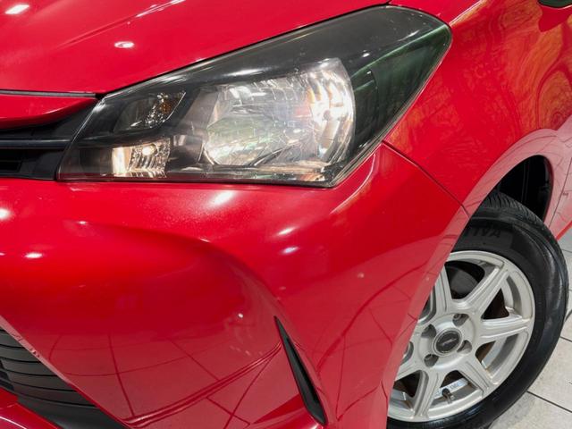 ヴィッツ Ｆ　ＣＤ再生　リモコンキー　プライバシーガラス　ドアバイザー　電動格納ミラー　衝突安全ボディ　盗難防止装置　１４インチアルミホイール（12枚目）