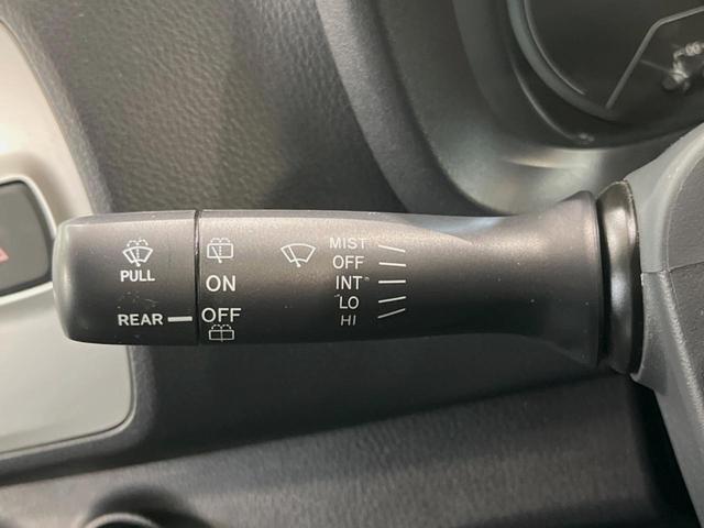 ヴィッツ Ｆ　ＣＤ再生　リモコンキー　プライバシーガラス　ドアバイザー　電動格納ミラー　衝突安全ボディ　盗難防止装置　１４インチアルミホイール（22枚目）