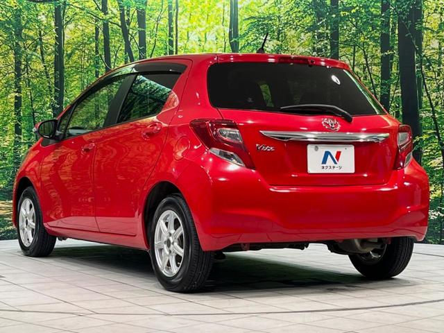 ヴィッツ Ｆ　ＣＤ再生　リモコンキー　プライバシーガラス　ドアバイザー　電動格納ミラー　衝突安全ボディ　盗難防止装置　１４インチアルミホイール（39枚目）