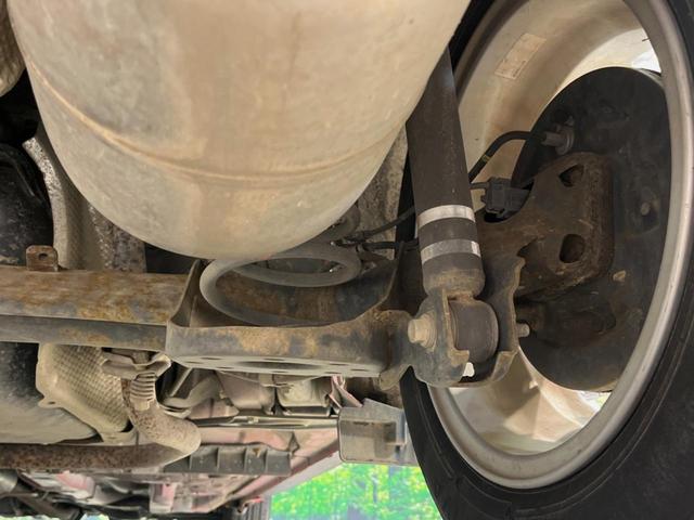 ヴィッツ Ｆ　ＣＤ再生　リモコンキー　プライバシーガラス　ドアバイザー　電動格納ミラー　衝突安全ボディ　盗難防止装置　１４インチアルミホイール（42枚目）