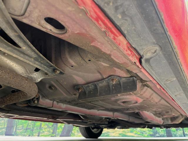 ヴィッツ Ｆ　ＣＤ再生　リモコンキー　プライバシーガラス　ドアバイザー　電動格納ミラー　衝突安全ボディ　盗難防止装置　１４インチアルミホイール（43枚目）