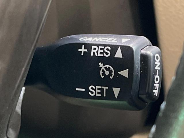 ヴェルファイアハイブリッド X 4WD 両側電動ドア SDナビ 後席モニター バックカメラ 禁煙車 クリアランスソナー スマートキー HIDヘッド ビルトインETC クルコン オートライト デュアルエアコン 純正16インチアルミ(6枚目)