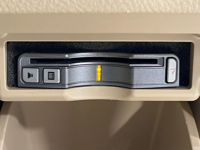 ヴェルファイアハイブリッド X 4WD 両側電動ドア SDナビ 後席モニター バックカメラ 禁煙車 クリアランスソナー スマートキー HIDヘッド ビルトインETC クルコン オートライト デュアルエアコン 純正16インチアルミ(28枚目)