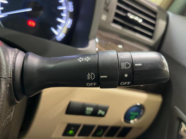 ヴェルファイアハイブリッド X 4WD 両側電動ドア SDナビ 後席モニター バックカメラ 禁煙車 クリアランスソナー スマートキー HIDヘッド ビルトインETC クルコン オートライト デュアルエアコン 純正16インチアルミ(30枚目)