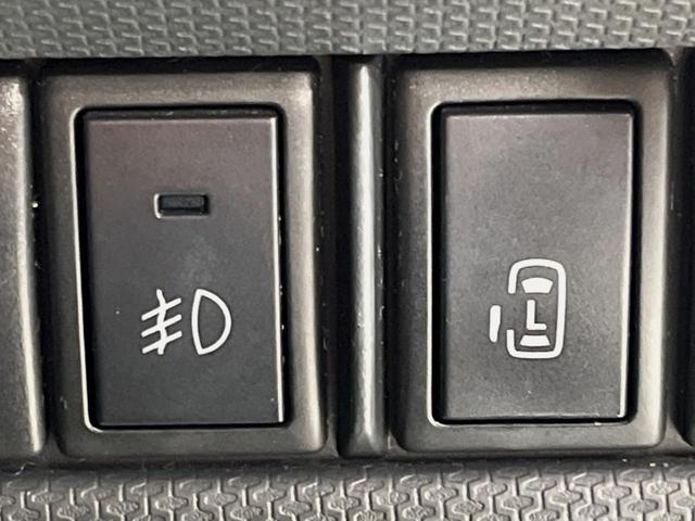 【パワースライドドア】スマートキーや運転席のスイッチでスライドドアの開閉が可能♪電動だから力を入れてドアを開ける必要が無く、小さいお子様でも、重い荷物を持っている時もラクに開け閉めできます♪