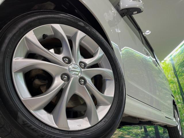 【純正アルミホイール】外観にマッチした純正アルミホイールを装着しております。各種社外アルミホイールや、スタッドレスタイヤも取扱いしております。是非ご相談ください♪