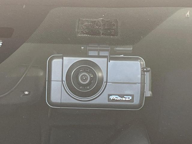 カローラクロス ハイブリッド Z パノラマルーフ 4WD 10.5型ナビ 全周囲カメラ 衝突軽減装置 レーダークルーズ 禁煙車 電動リアゲート ハーフレザーシート パワーシート コーナーセンサー スマートキー LEDヘッド ETC(61枚目)