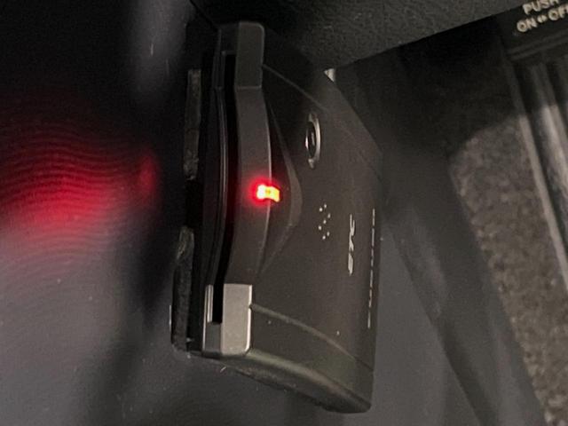 ヴォクシー ZS 煌 両側電動ドア 純正SDナビ バックカメラ 禁煙車 スマートキー LEDヘッド ETC オートハイビーム オートライト デュアルエアコン 純正16インチアルミ Bluetooth CD フルセグ(7枚目)