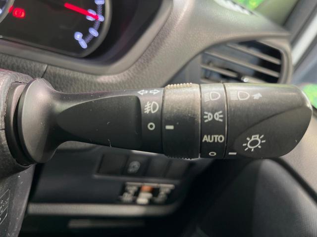 ヴォクシー ZS 煌 両側電動ドア 純正SDナビ バックカメラ 禁煙車 スマートキー LEDヘッド ETC オートハイビーム オートライト デュアルエアコン 純正16インチアルミ Bluetooth CD フルセグ(38枚目)