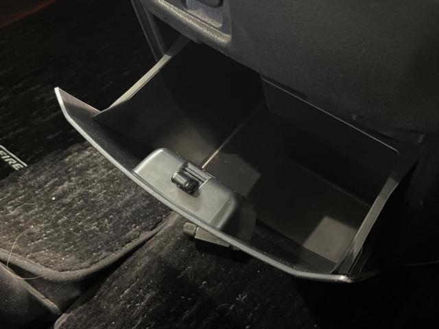 ヴェルファイア 2.4Z プラチナムセレクション サンルーフ 両側電動ドア 純正HDDナビ 後席モニター バックカメラ 電動リアゲート コーナーセンサー スマートキー HIDヘッド ビルトインETC オートライト デュアルエアコン リアエアコン CD(44枚目)