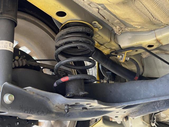 N-ONE RS 6MT車 純正ディスプレイオーディオ バックカメラ 衝突被害軽減システム レーダークルーズ 禁煙車 スマートキー LEDヘッド ETC オートハイビーム オートライト オートエアコン シートヒーター(21枚目)