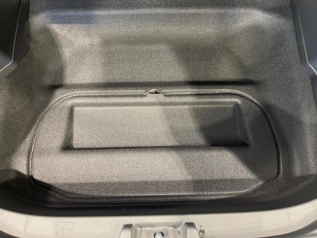 N-ONE RS 6MT車 純正ディスプレイオーディオ バックカメラ 衝突被害軽減システム レーダークルーズ 禁煙車 スマートキー LEDヘッド ETC オートハイビーム オートライト オートエアコン シートヒーター(32枚目)