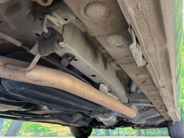 フリード G ジャストセレクション 両側電動ドア 純正HDDナビ バックカメラ 禁煙車 スマートキー HIDヘッド ETC オートライト オートエアコン CD/DVD再生 14インチアルミホイール 電動格納ミラー ドアバイザー(48枚目)