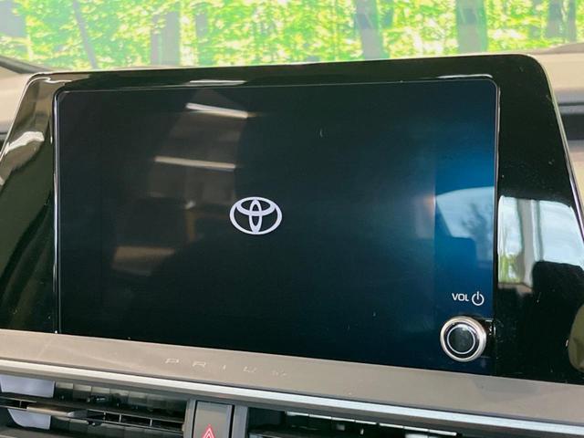 プリウス Ｘ　バックカメラ　純正ナビ機能付きＤＡ　衝突被害軽減システム　レーダークルーズ　禁煙車　ドラレコ　コーナーセンサー　スマートキー　ＬＥＤヘッド　ＥＴＣ２．０　オートハイビーム　Ｂｌｕｅｔｏｏｔｈ（3枚目）