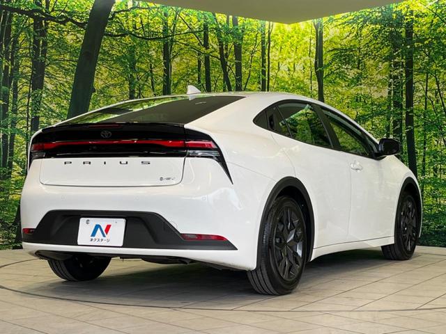 プリウス Ｘ　バックカメラ　純正ナビ機能付きＤＡ　衝突被害軽減システム　レーダークルーズ　禁煙車　ドラレコ　コーナーセンサー　スマートキー　ＬＥＤヘッド　ＥＴＣ２．０　オートハイビーム　Ｂｌｕｅｔｏｏｔｈ（17枚目）