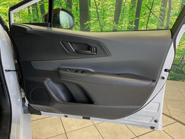 プリウス Ｘ　バックカメラ　純正ナビ機能付きＤＡ　衝突被害軽減システム　レーダークルーズ　禁煙車　ドラレコ　コーナーセンサー　スマートキー　ＬＥＤヘッド　ＥＴＣ２．０　オートハイビーム　Ｂｌｕｅｔｏｏｔｈ（50枚目）