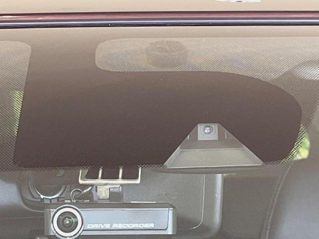 ノート e-パワー メダリスト 純正SDナビ 全周囲カメラ 衝突被害軽減システム 禁煙車 ドラレコ コーナーセンサー スマートキー LEDヘッド ETC オートライト オートエアコン 純正15インチアルミ Bluetooth CD(5枚目)