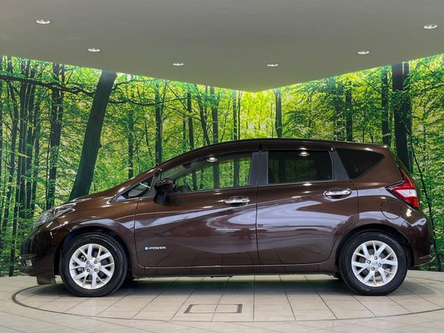 ノート e-パワー メダリスト 純正SDナビ 全周囲カメラ 衝突被害軽減システム 禁煙車 ドラレコ コーナーセンサー スマートキー LEDヘッド ETC オートライト オートエアコン 純正15インチアルミ Bluetooth CD(44枚目)