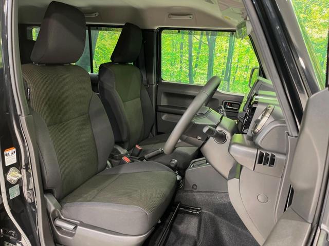 ジムニーノマド ＦＣ　４ＷＤ　登録済未使用車　衝突被害軽減システム　レーダークルーズ　スマートキー　ＬＥＤヘッド　オートハイビーム　オートライト　オートエアコン　純正１５インチアルミホイール（8枚目）