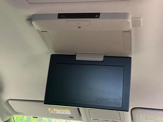 ヴォクシー ＺＳ　煌　純正９型ナビ　両側電動ドア　後席モニター　バックカメラ　禁煙車　スマートキー　ＬＥＤヘッド　ビルトインＥＴＣ　純正１６インチアルミ　オートハイビーム　オートライト　デュアルエアコン　リアエアコン（5枚目）