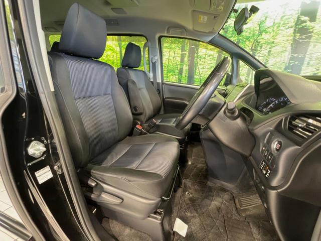 ヴォクシー ＺＳ　煌　純正９型ナビ　両側電動ドア　後席モニター　バックカメラ　禁煙車　スマートキー　ＬＥＤヘッド　ビルトインＥＴＣ　純正１６インチアルミ　オートハイビーム　オートライト　デュアルエアコン　リアエアコン（8枚目）