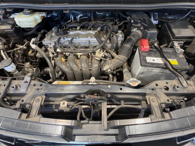 ヴォクシー ＺＳ　煌　純正９型ナビ　両側電動ドア　後席モニター　バックカメラ　禁煙車　スマートキー　ＬＥＤヘッド　ビルトインＥＴＣ　純正１６インチアルミ　オートハイビーム　オートライト　デュアルエアコン　リアエアコン（19枚目）