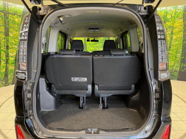 ヴォクシー ＺＳ　煌　純正９型ナビ　両側電動ドア　後席モニター　バックカメラ　禁煙車　スマートキー　ＬＥＤヘッド　ビルトインＥＴＣ　純正１６インチアルミ　オートハイビーム　オートライト　デュアルエアコン　リアエアコン（30枚目）