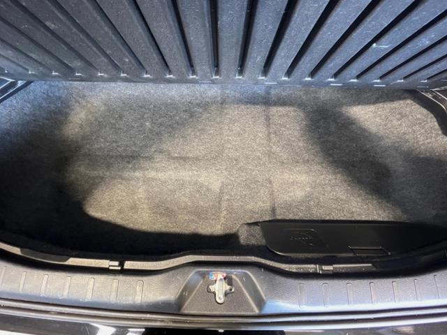 ヴォクシー ＺＳ　煌　純正９型ナビ　両側電動ドア　後席モニター　バックカメラ　禁煙車　スマートキー　ＬＥＤヘッド　ビルトインＥＴＣ　純正１６インチアルミ　オートハイビーム　オートライト　デュアルエアコン　リアエアコン（45枚目）