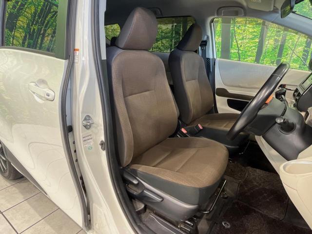 シエンタ ハイブリッドＧ　両側電動ドア　バックカメラ　衝突被害軽減システム　禁煙車　純正ナビ　スマートキー　ＬＥＤヘッド　ビルトインＥＴＣ　オートハイビーム　オートライト　オートエアコン　Ｂｌｕｅｔｏｏｔｈ　ＣＤ／ＤＶＤ再生（8枚目）