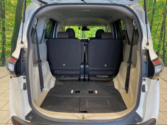 シエンタ ハイブリッドＧ　両側電動ドア　バックカメラ　衝突被害軽減システム　禁煙車　純正ナビ　スマートキー　ＬＥＤヘッド　ビルトインＥＴＣ　オートハイビーム　オートライト　オートエアコン　Ｂｌｕｅｔｏｏｔｈ　ＣＤ／ＤＶＤ再生（11枚目）